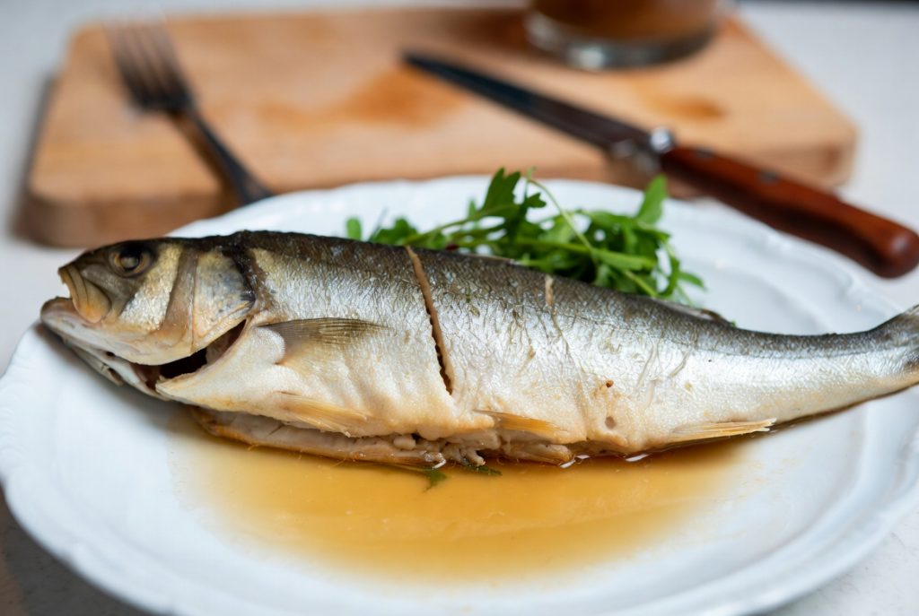 Треска, томлёная в собственном соку — медленно приготовленная рыба